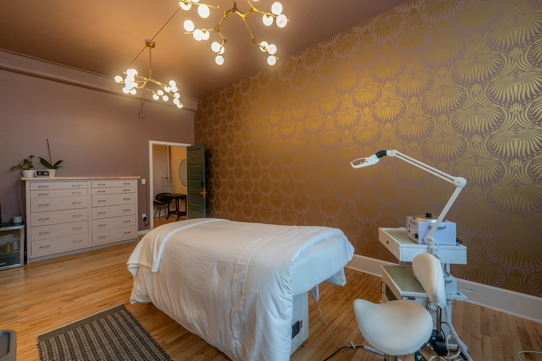 A Squared Salon